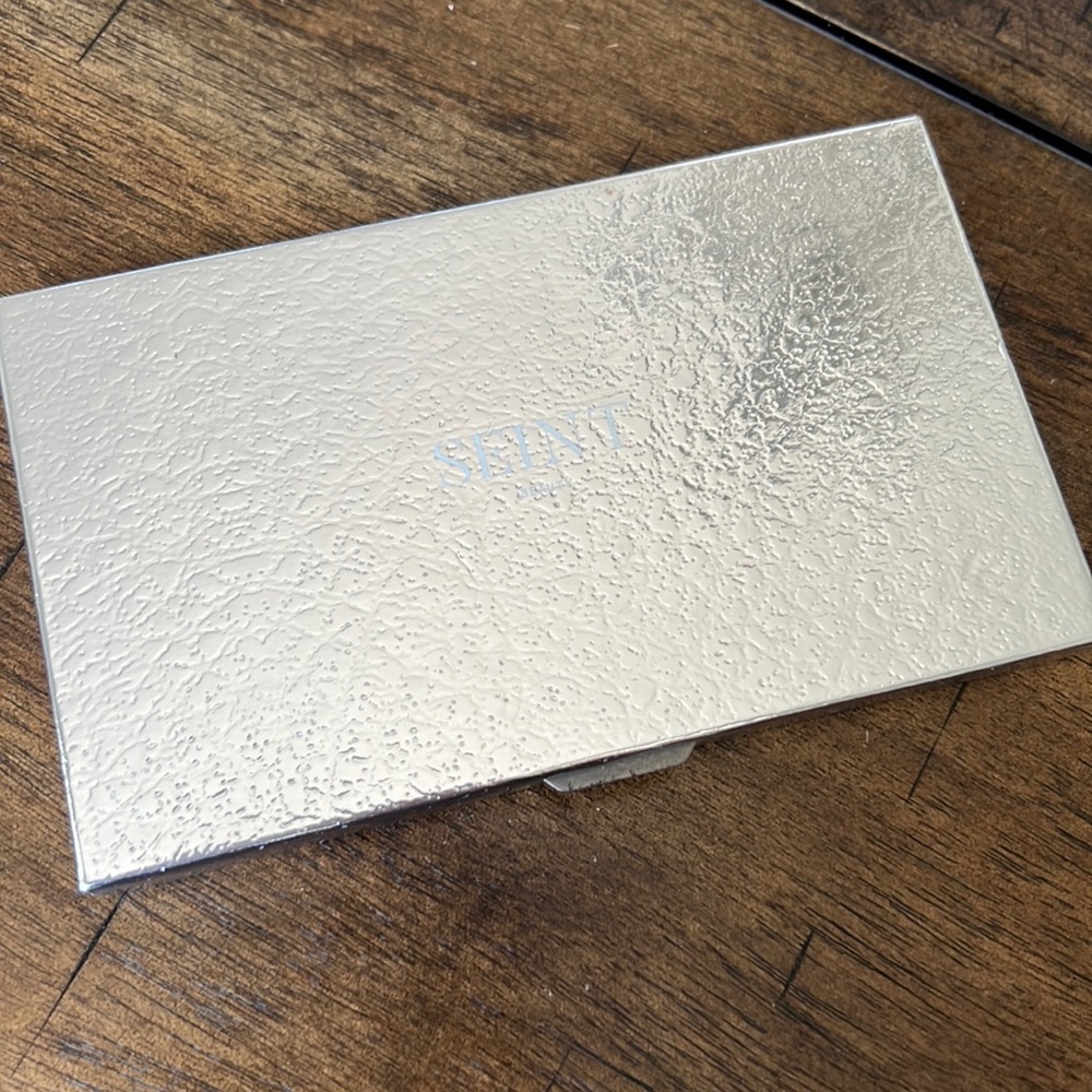 Seint lllD palette 4